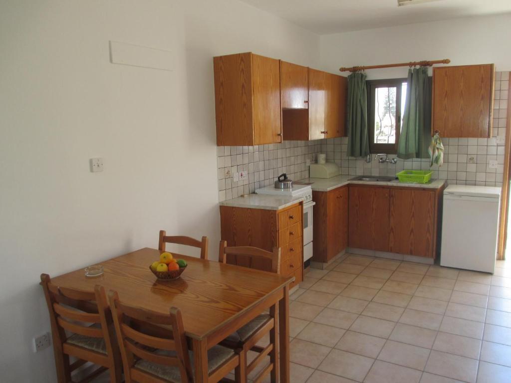 Andries Apartments Paphos Buitenkant foto