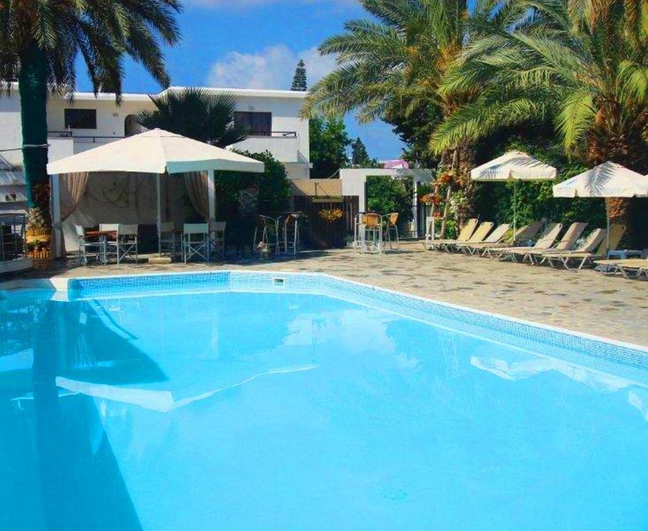 Andries Apartments Paphos Buitenkant foto